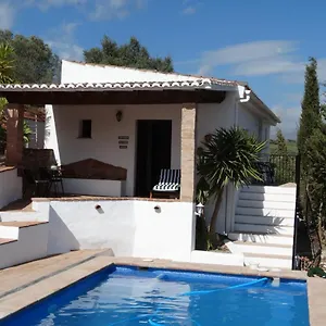 https://bb-cortijo-loma-leon.1costadelsol.com